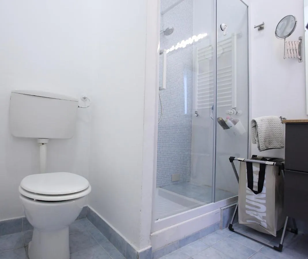 Alfredo Apartment A Casa Di Alfredo パレルモ 別荘
