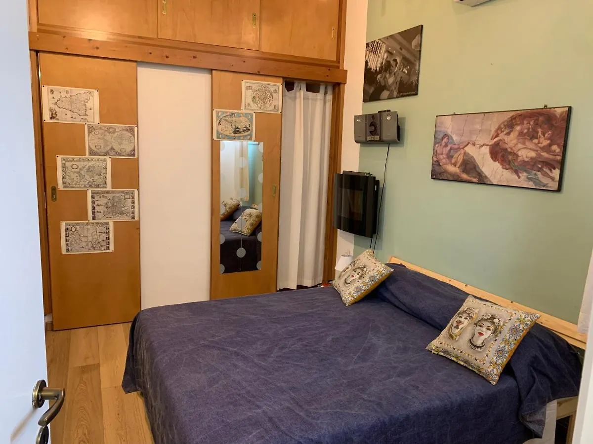 Alfredo Apartment A Casa Di Alfredo パレルモ イタリア