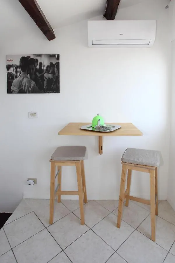 別荘 Alfredo Apartment A Casa Di Alfredo パレルモ