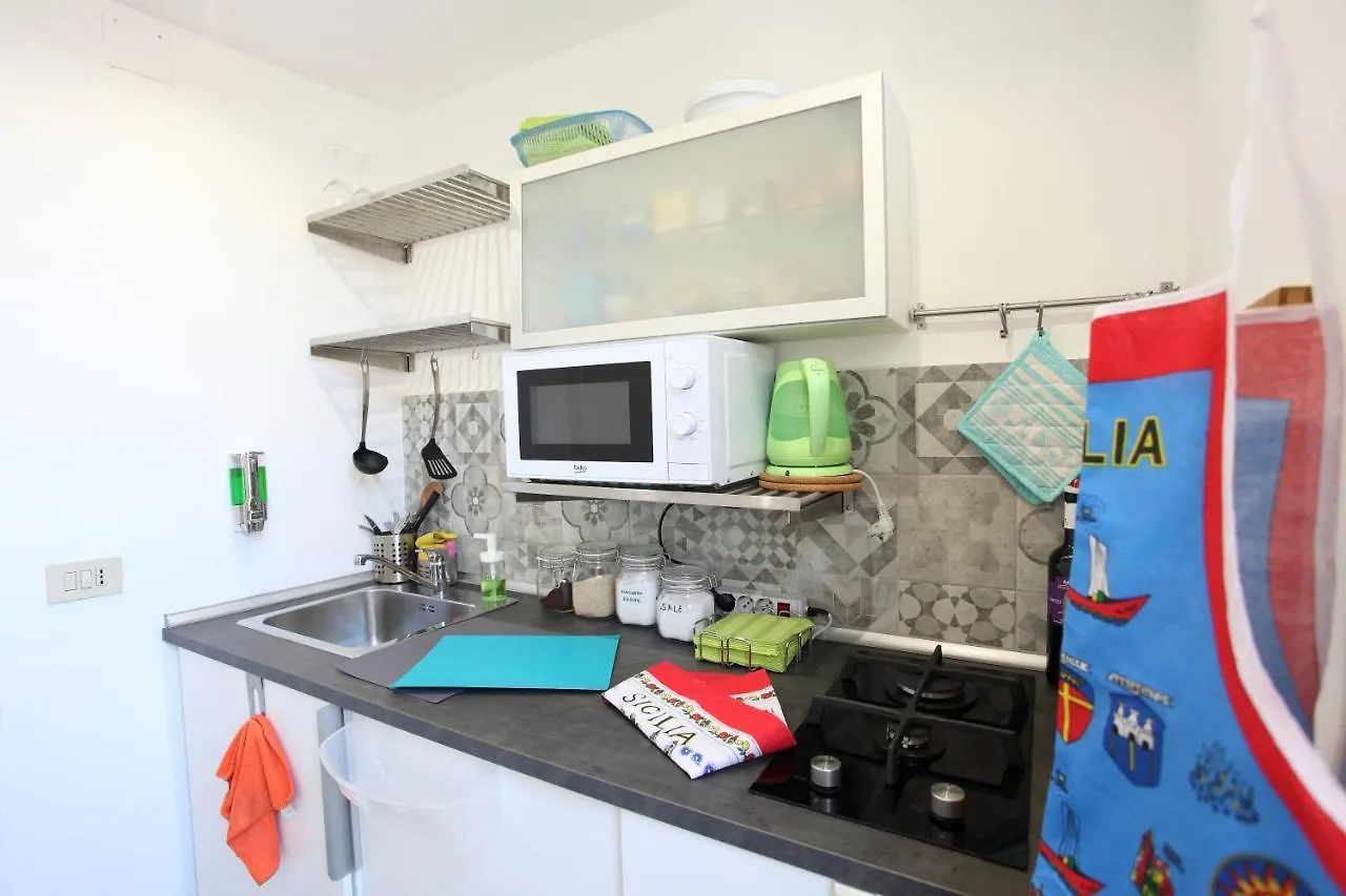 別荘 Alfredo Apartment A Casa Di Alfredo パレルモ イタリア
