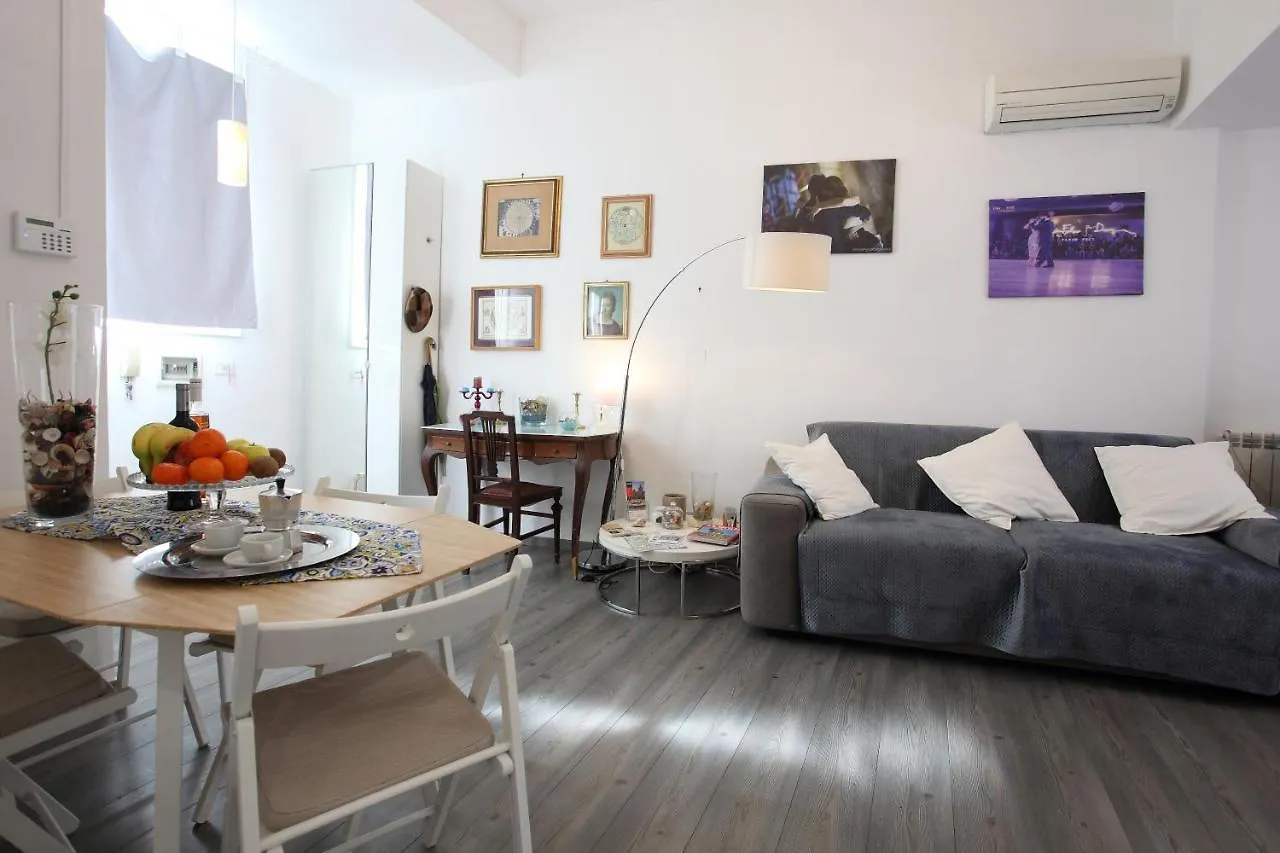 Alfredo Apartment A Casa Di Alfredo パレルモ